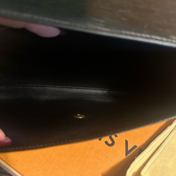 Louis Vuitton Epi Leather Wallet, Full Inclusion - Picture 7 of 15
